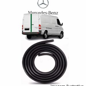 BORRACHA ENTRE PORTAS