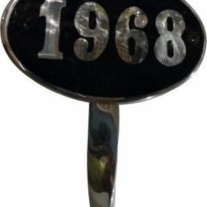 EMBLEMA ANO 1968 ALUMINIO/PRETO